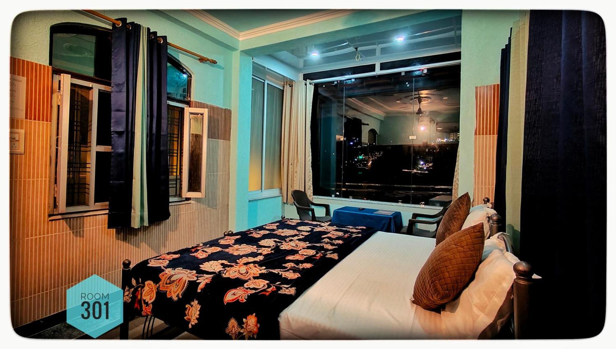רישיקש Shri Ganga View Guest House חדר תמונה