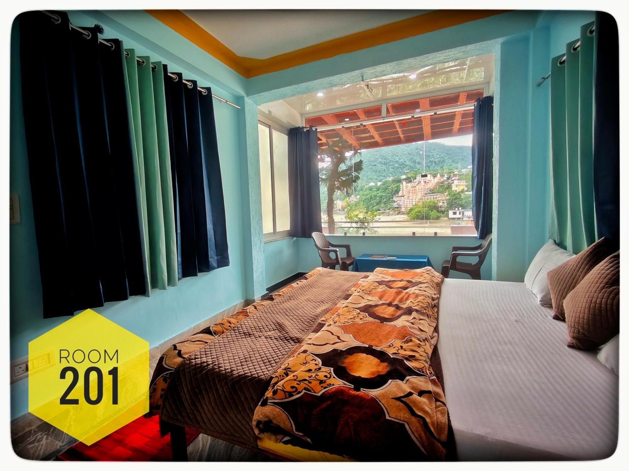 רישיקש Shri Ganga View Guest House חדר תמונה